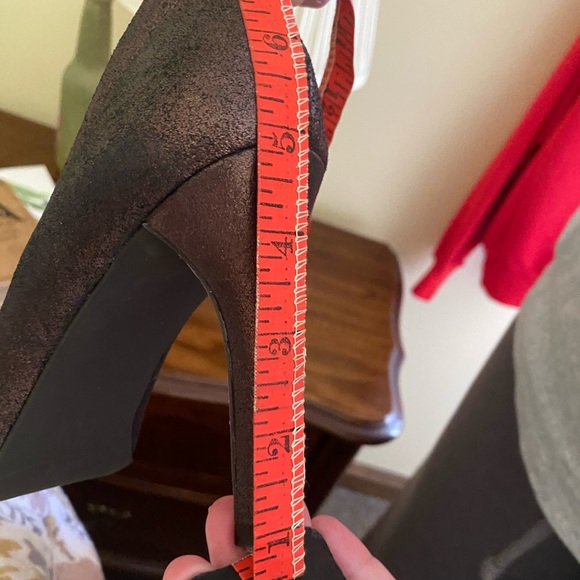 BCBG metallic heels - Picture 2 of 2